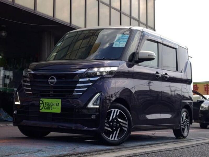 NISSAN ROOX