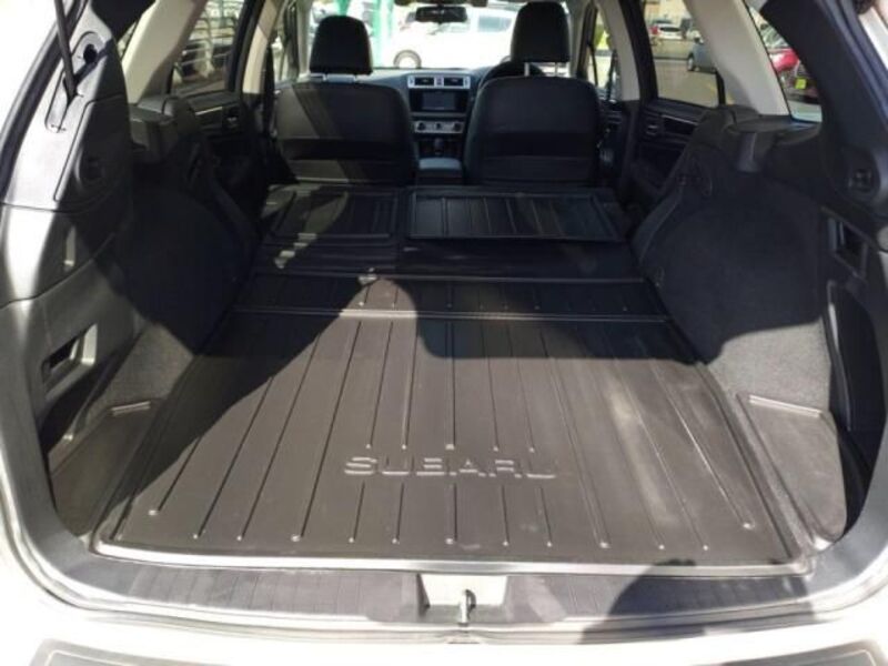 LEGACY OUTBACK