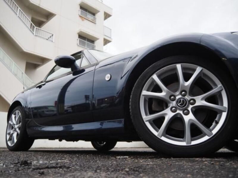 ROADSTER
