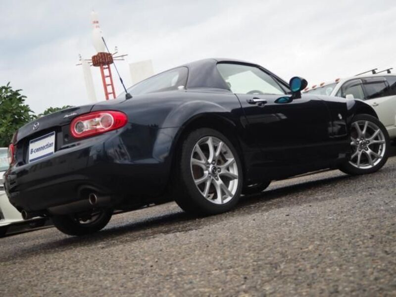 ROADSTER
