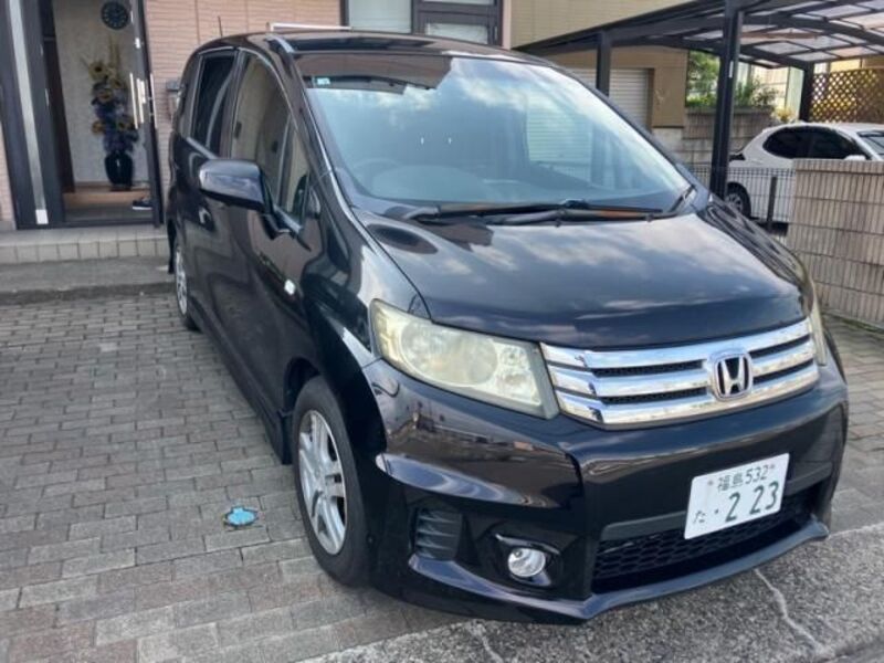 HONDA FREED SPIKE