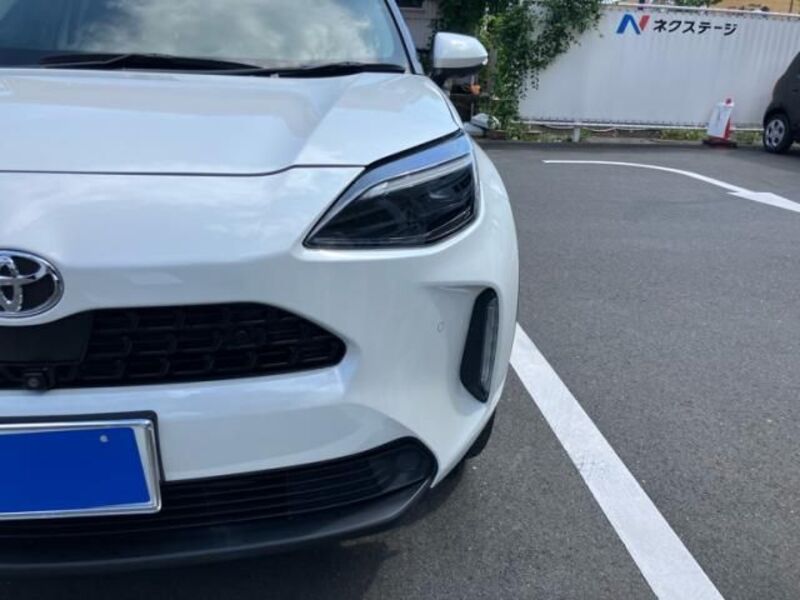 YARIS CROSS