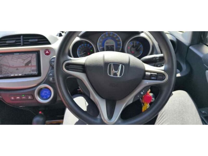 FIT HYBRID