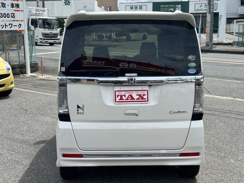 N BOX CUSTOM
