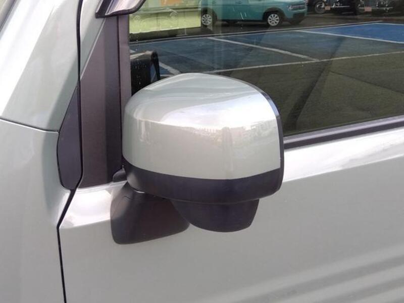 N-VAN
