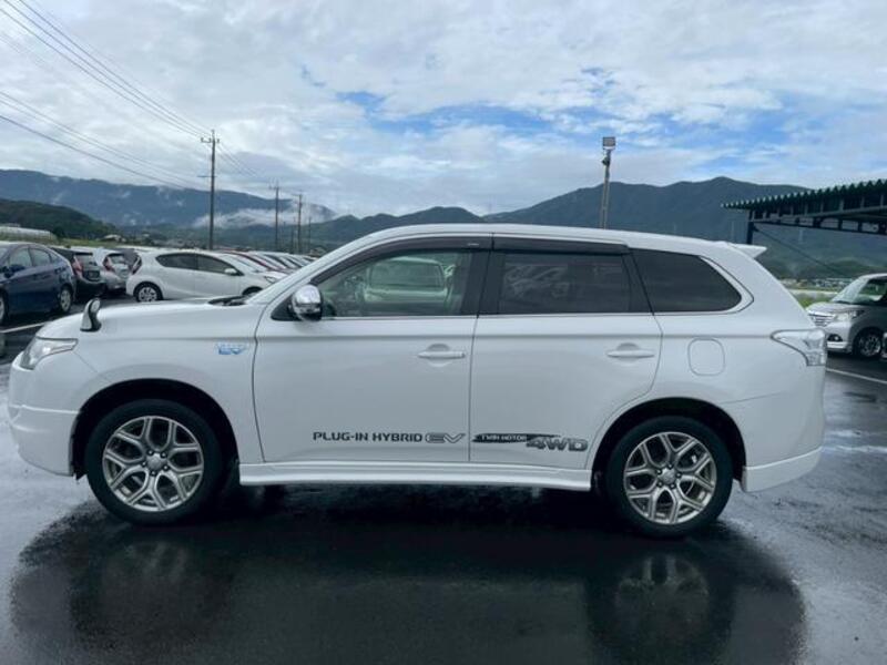 OUTLANDER PHEV