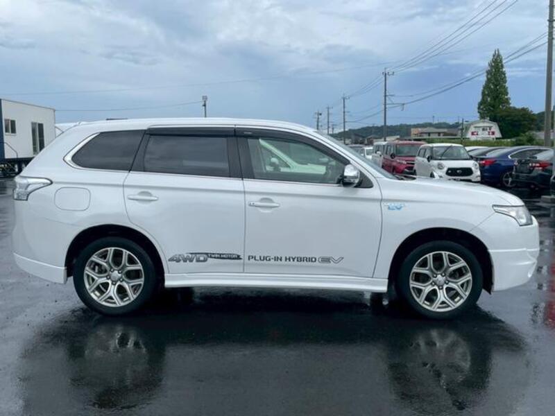 OUTLANDER PHEV