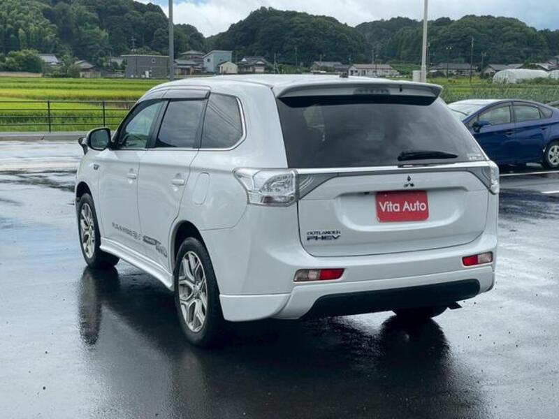 OUTLANDER PHEV