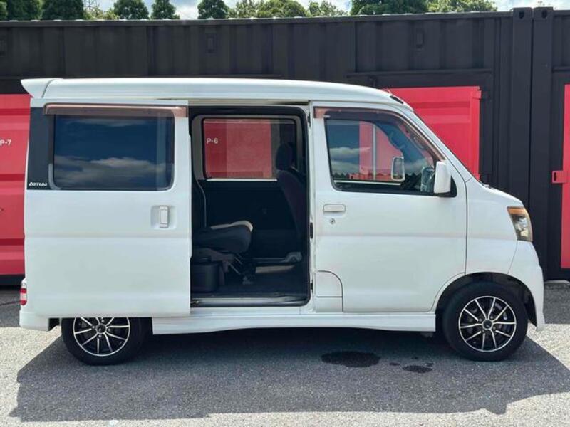 ATRAI WAGON