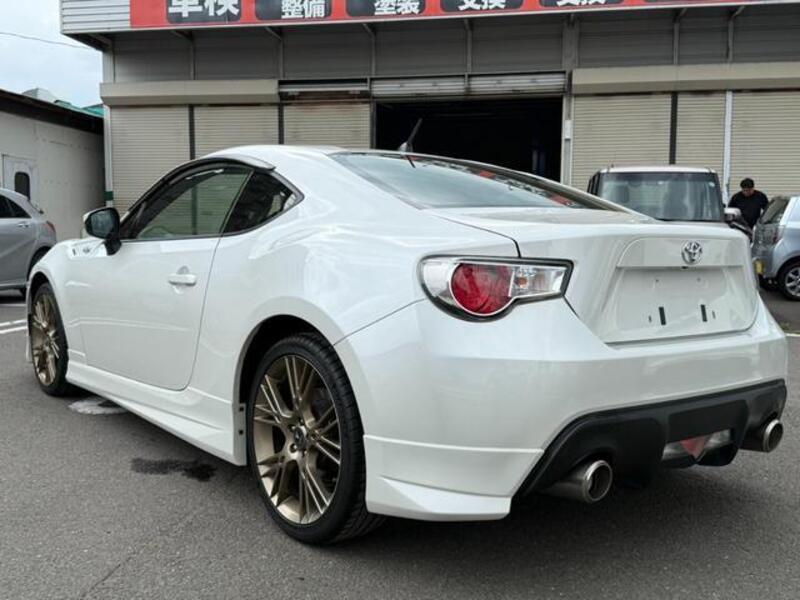 86