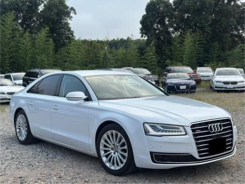 AUDI A8