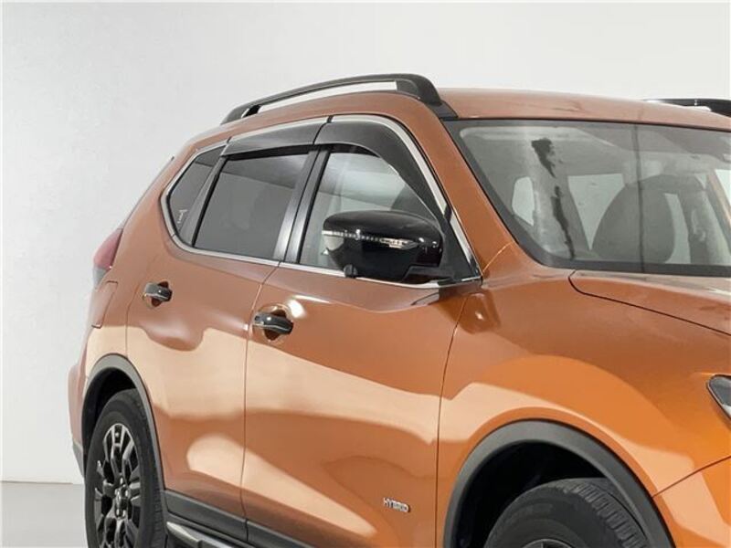 X-TRAIL