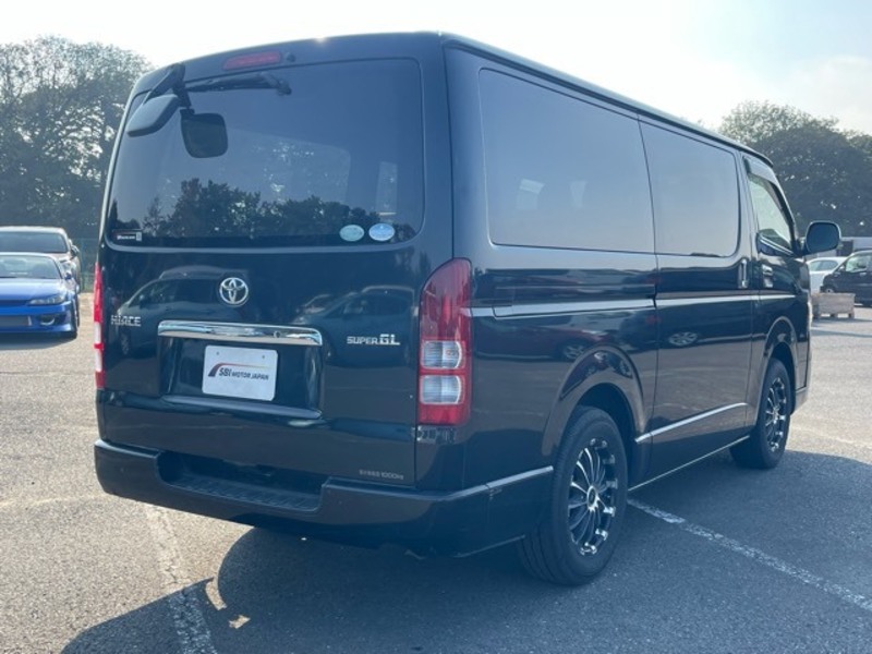 HIACE VAN