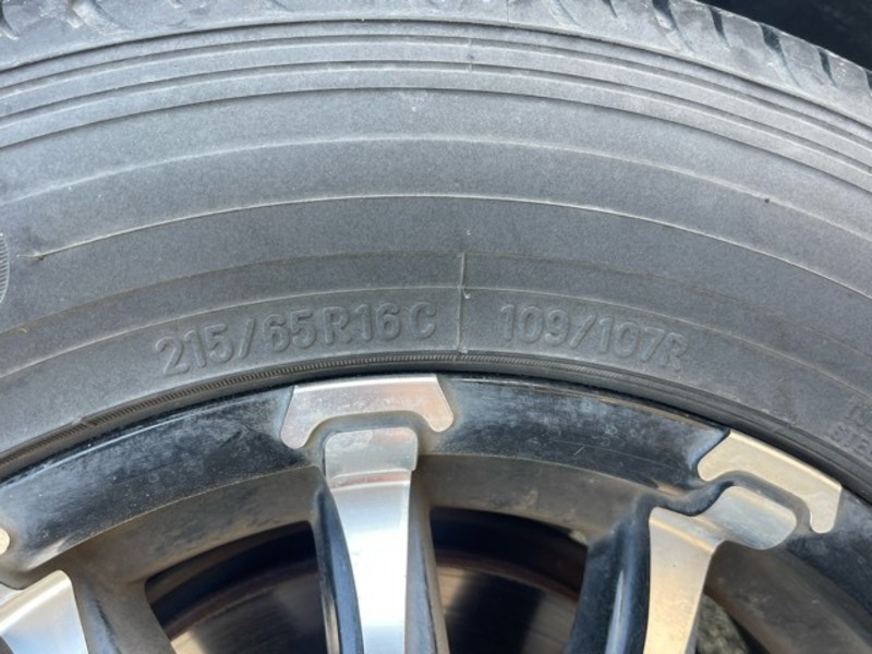 HIACE VAN