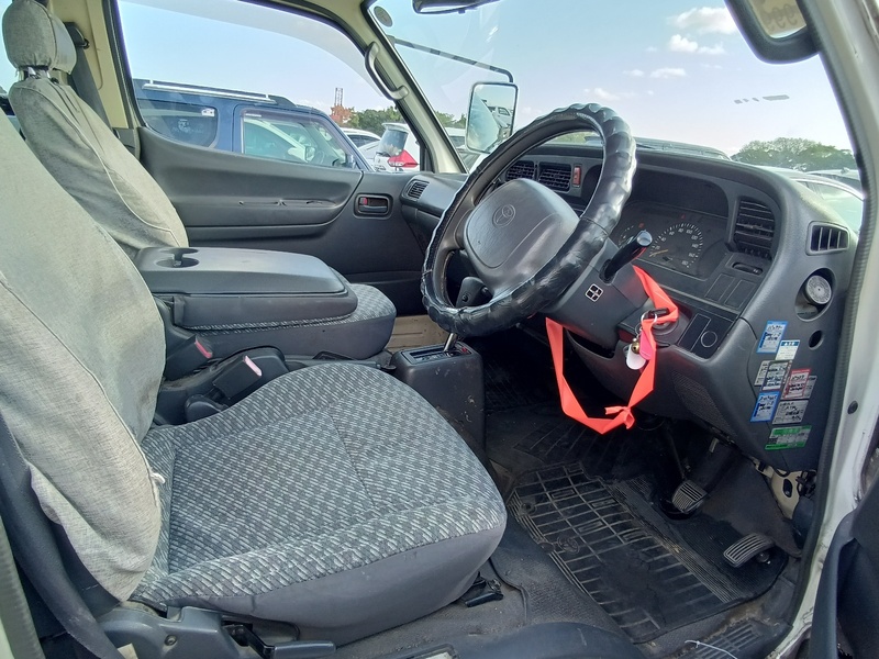 HIACE VAN