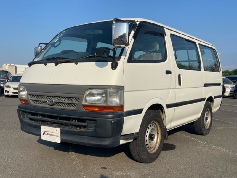 TOYOTA HIACE VAN