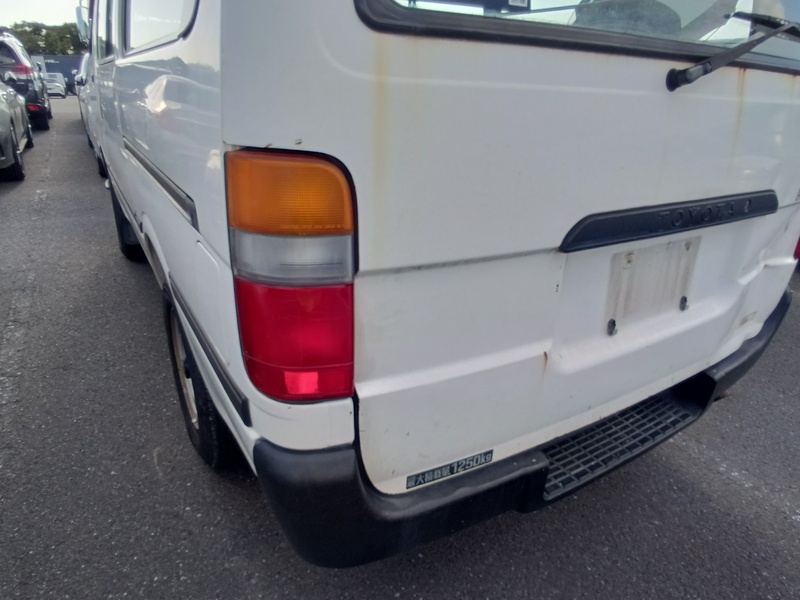 HIACE VAN