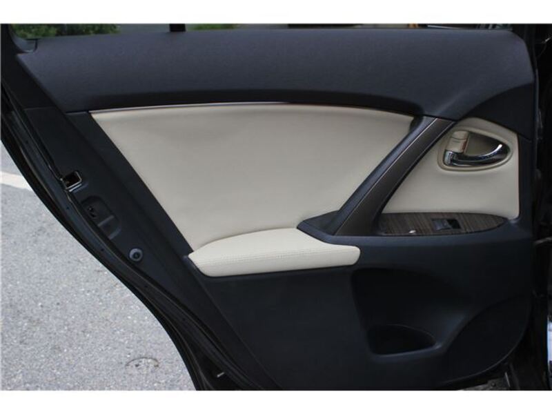 AVENSIS WAGON