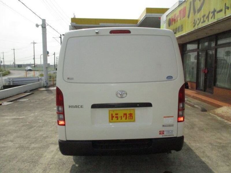 HIACE VAN
