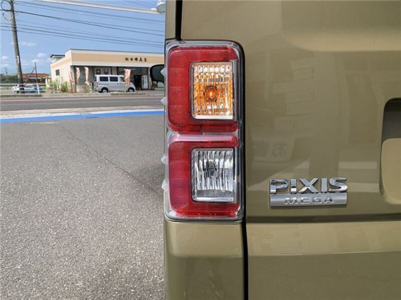 PIXIS MEGA