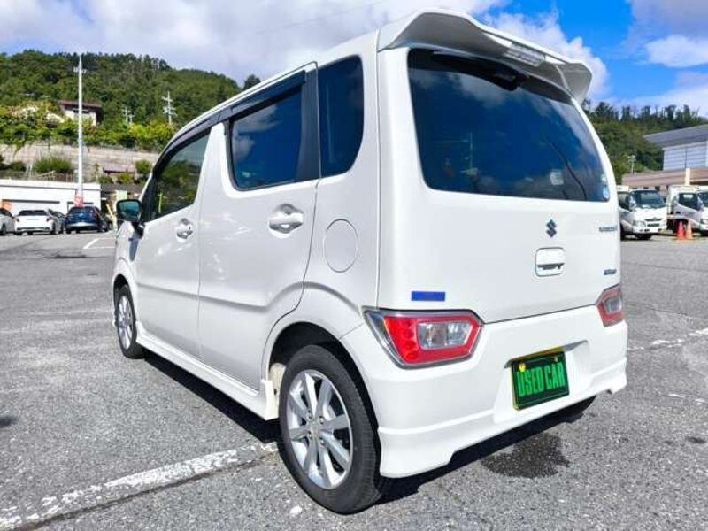 WAGON R