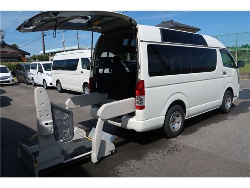 HIACE VAN
