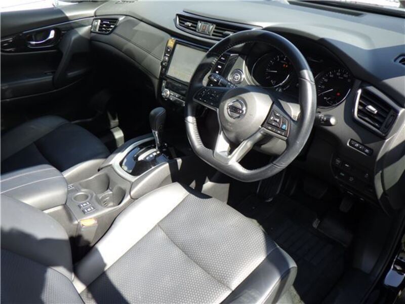 X-TRAIL