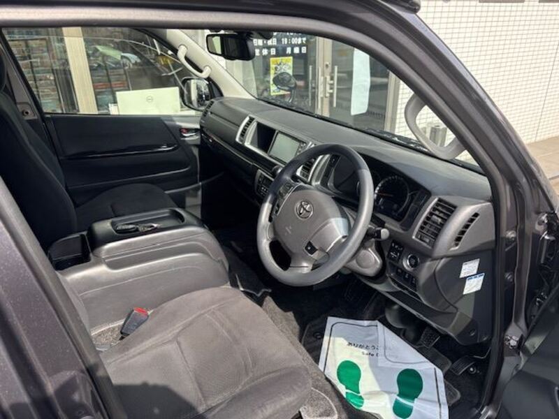 HIACE VAN