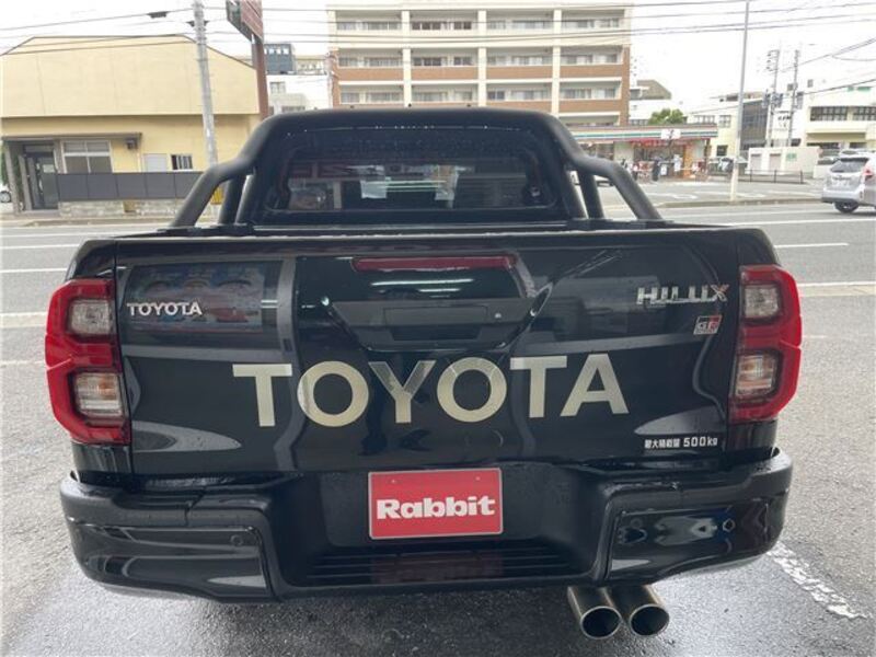 HILUX