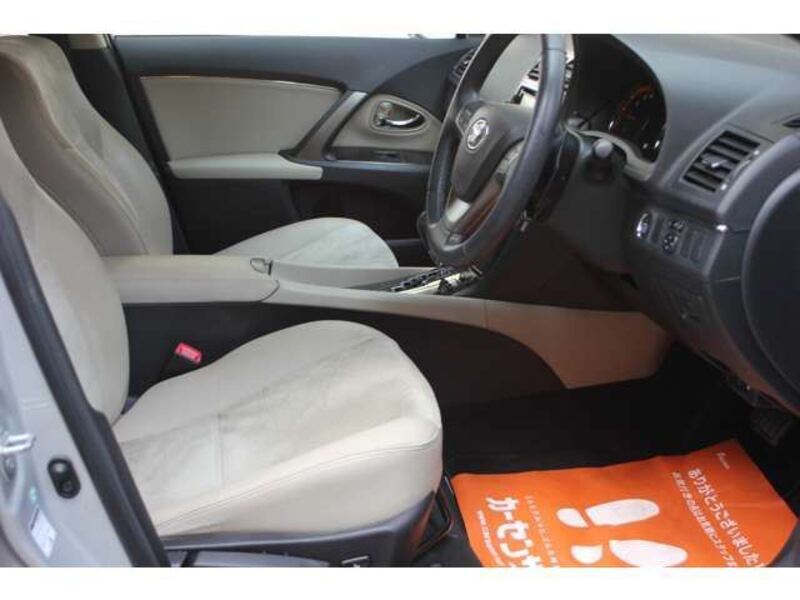 AVENSIS WAGON