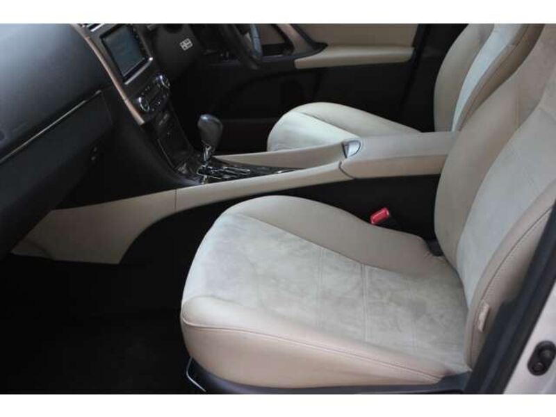 AVENSIS WAGON