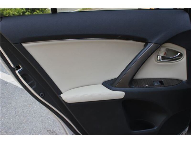 AVENSIS WAGON