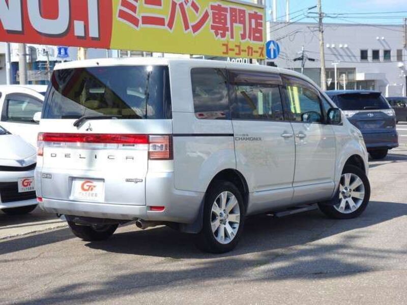 DELICA D5