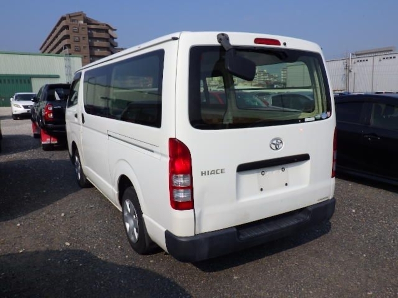 HIACE VAN