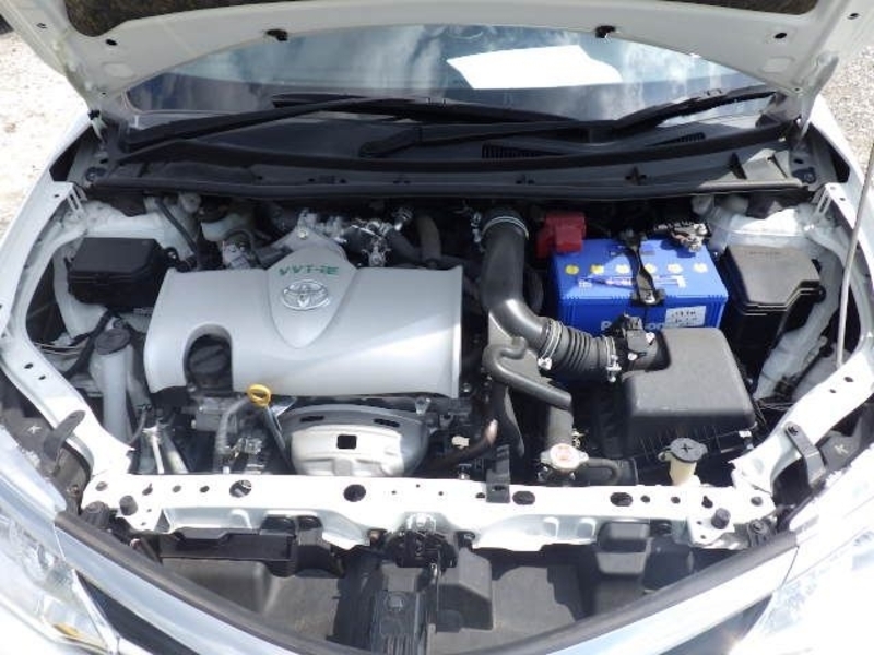 COROLLA AXIO