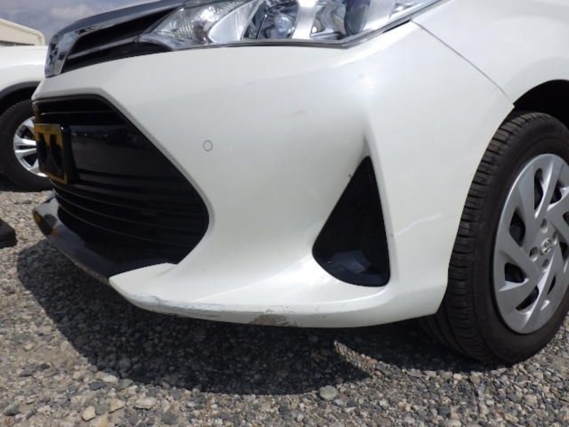 COROLLA AXIO