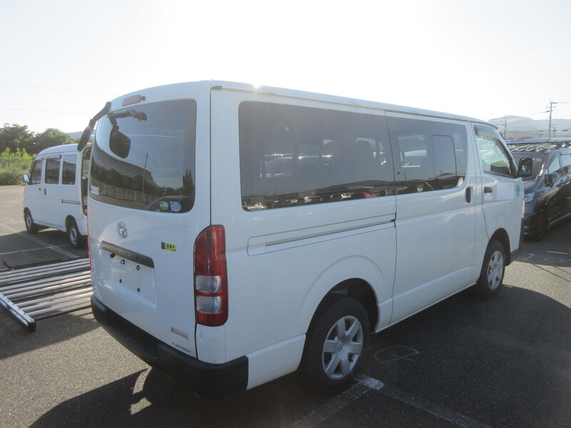 HIACE VAN