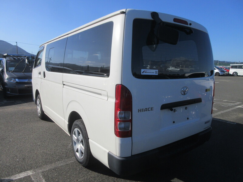 HIACE VAN