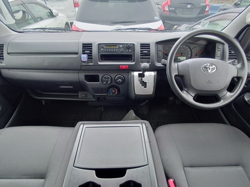 HIACE VAN