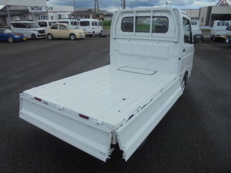 CLIPPER TRUCK