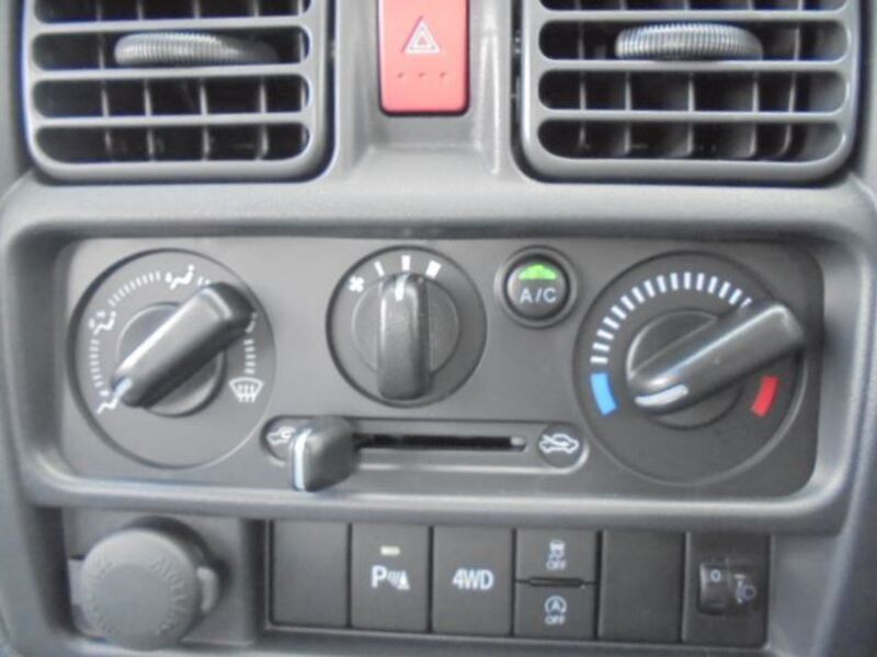CLIPPER TRUCK