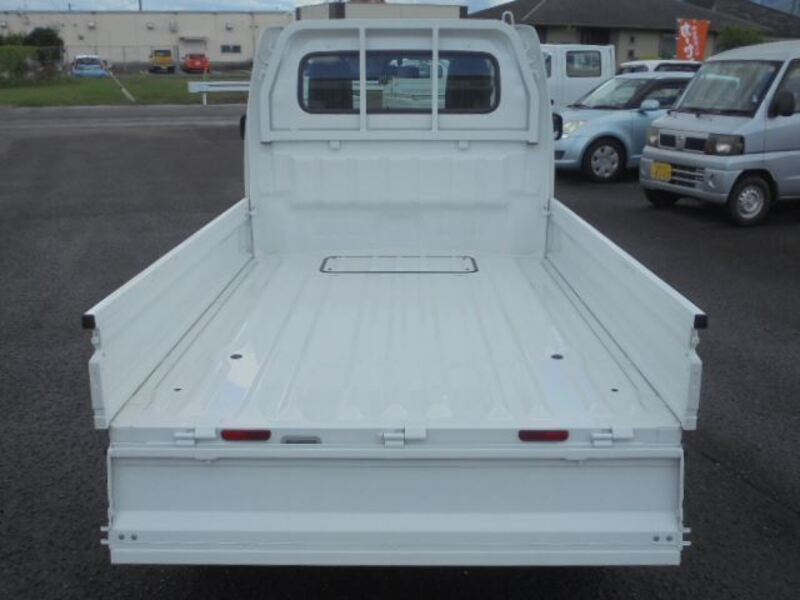 CLIPPER TRUCK