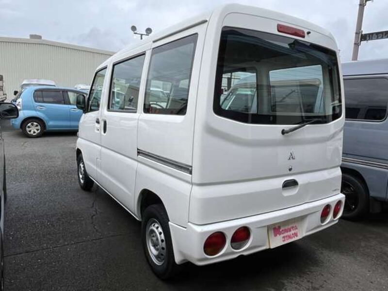 MINICAB VAN