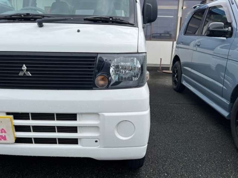 MINICAB VAN