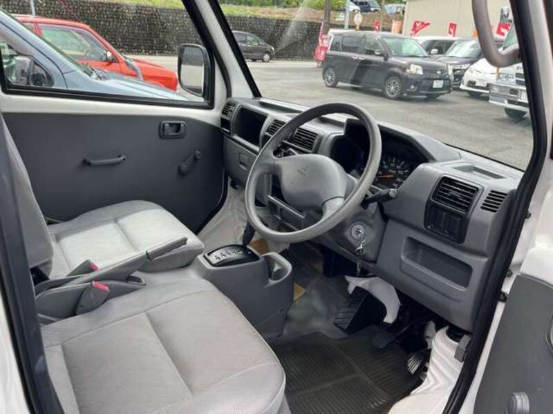 MINICAB VAN