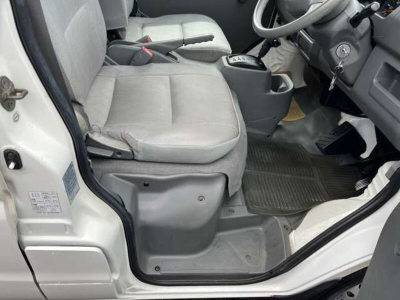 MINICAB VAN