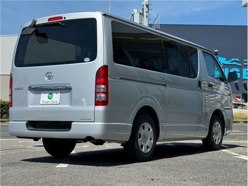 HIACE VAN