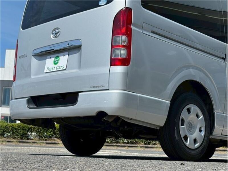 HIACE VAN