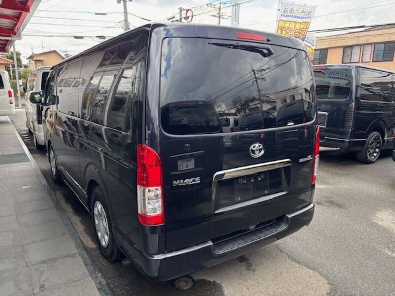 HIACE VAN