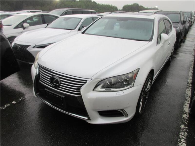 LEXUS LS